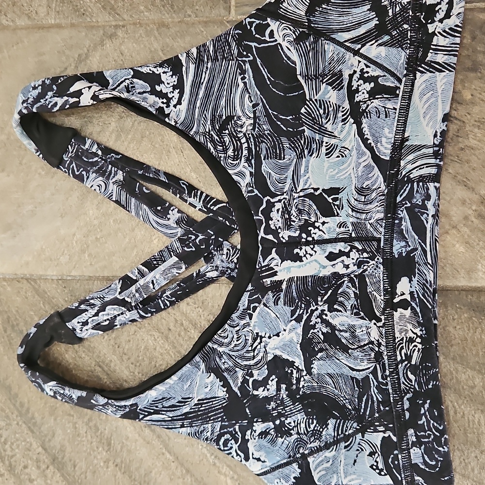 Lululemon Athletica Strappy Sports Bra - Size 4